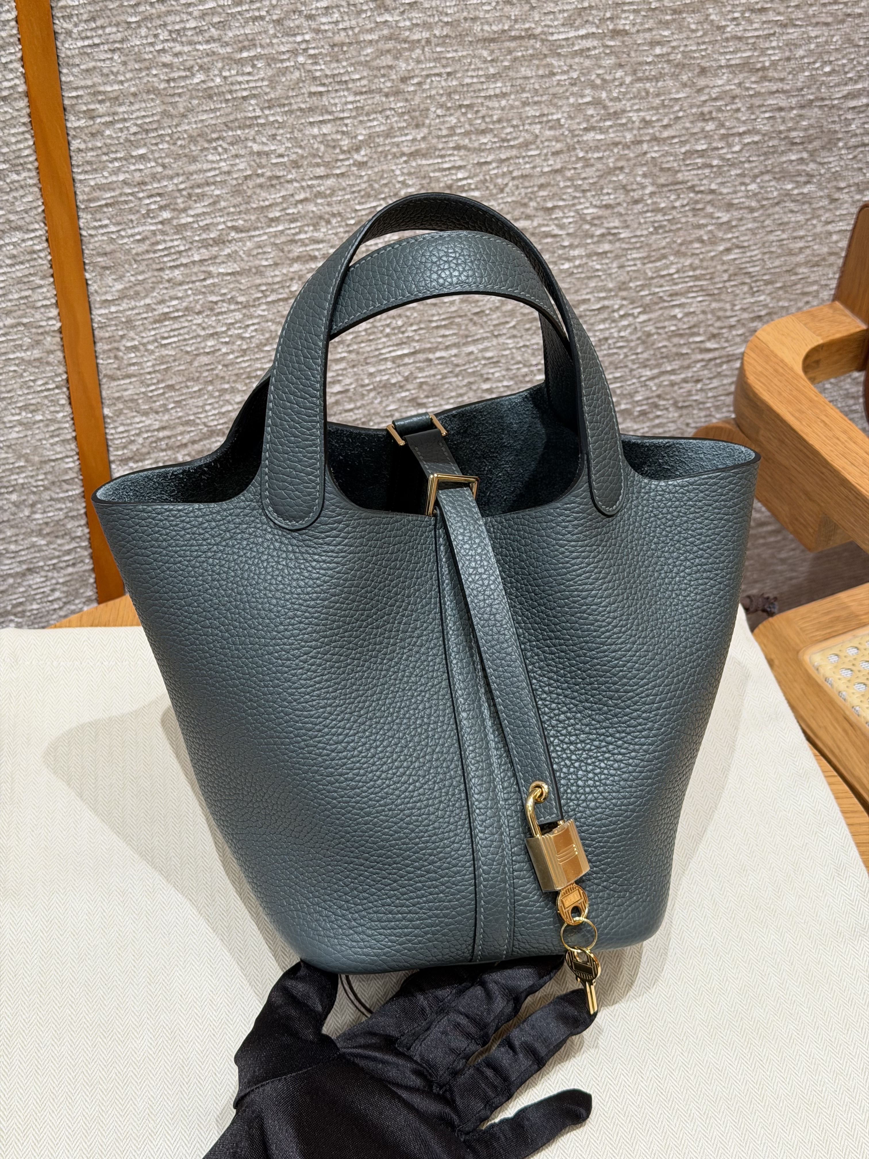 에르메스 Hermes Picotin lock 18cm clemence Q0 Vert Mangrove/gold