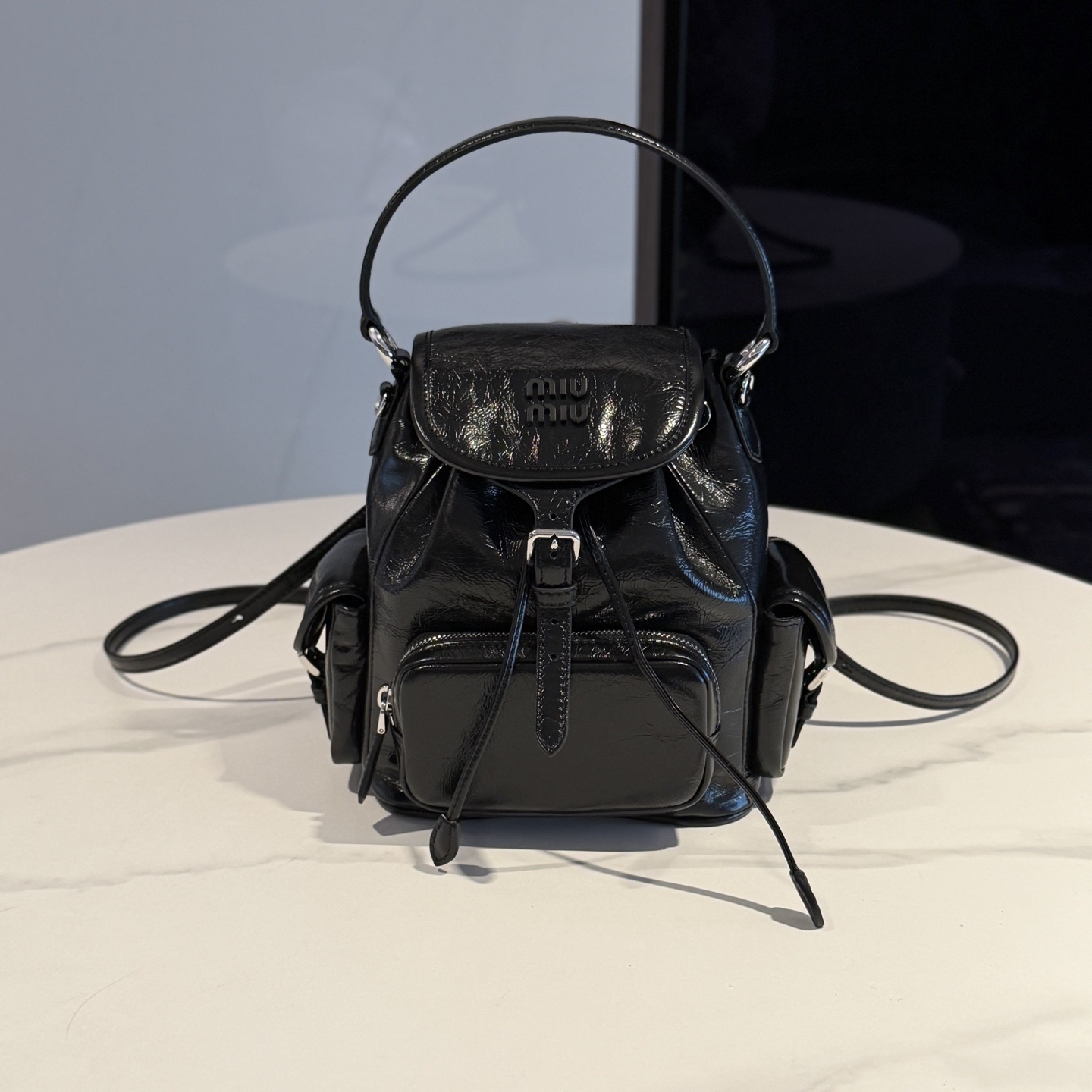 미우 미우 Miu Miu 5BZ043 가죽 백팩 Black 18cm