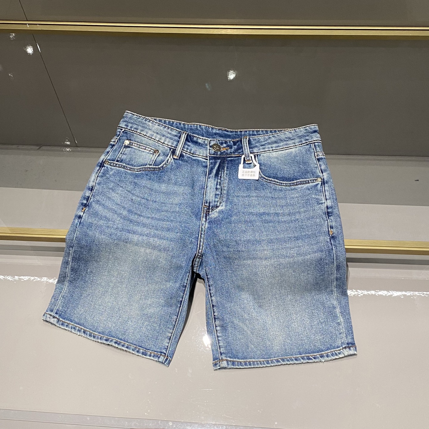 디올 Dior 반바지
