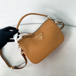 프라다 Prada 1BC277 Small leather bag Caramel 25cm