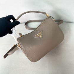 프라다 Prada 1BC277 Small leather bag Clay Gray 25cm