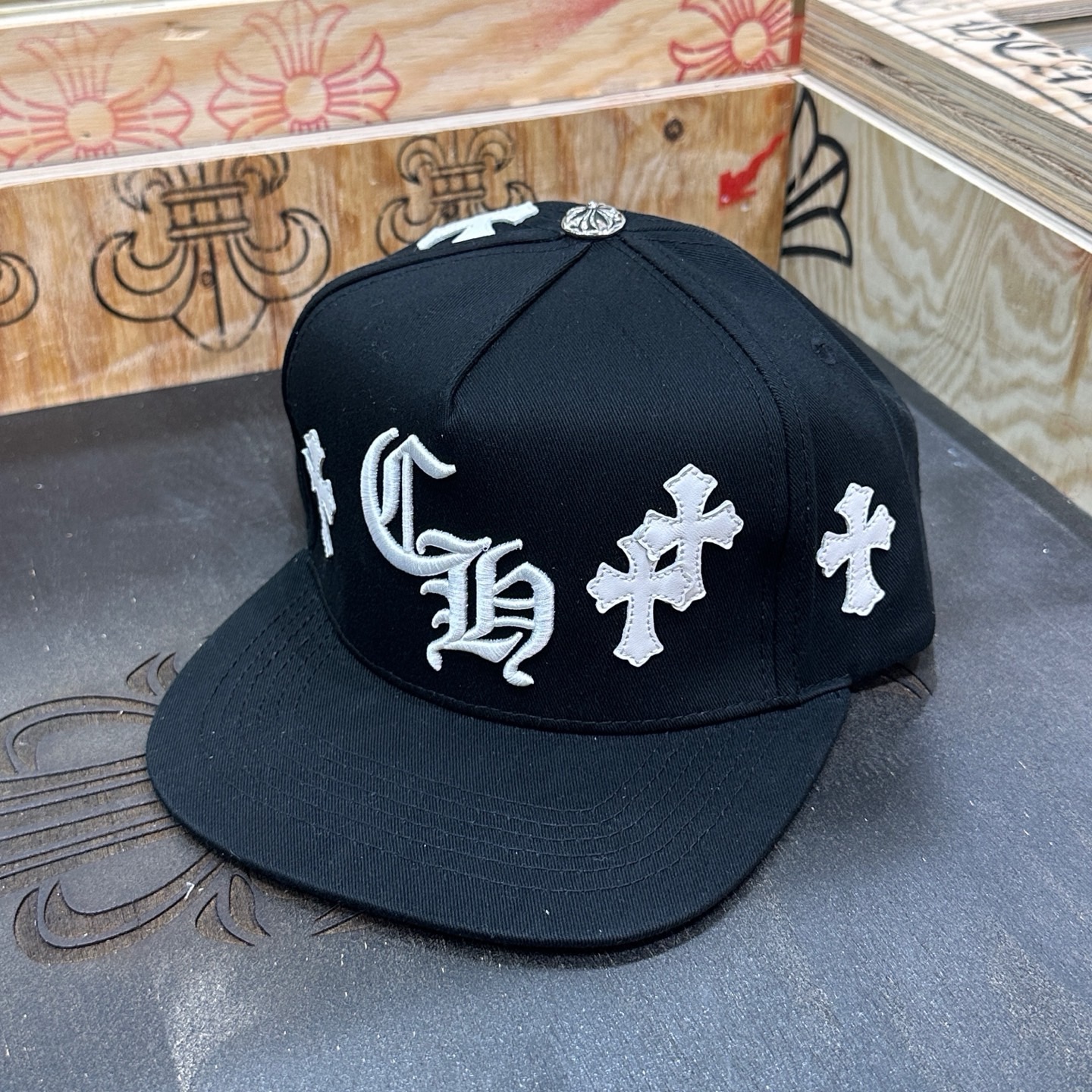 크롬하츠 Chrome Hearts Cross Patch Baseball Hat Black&White