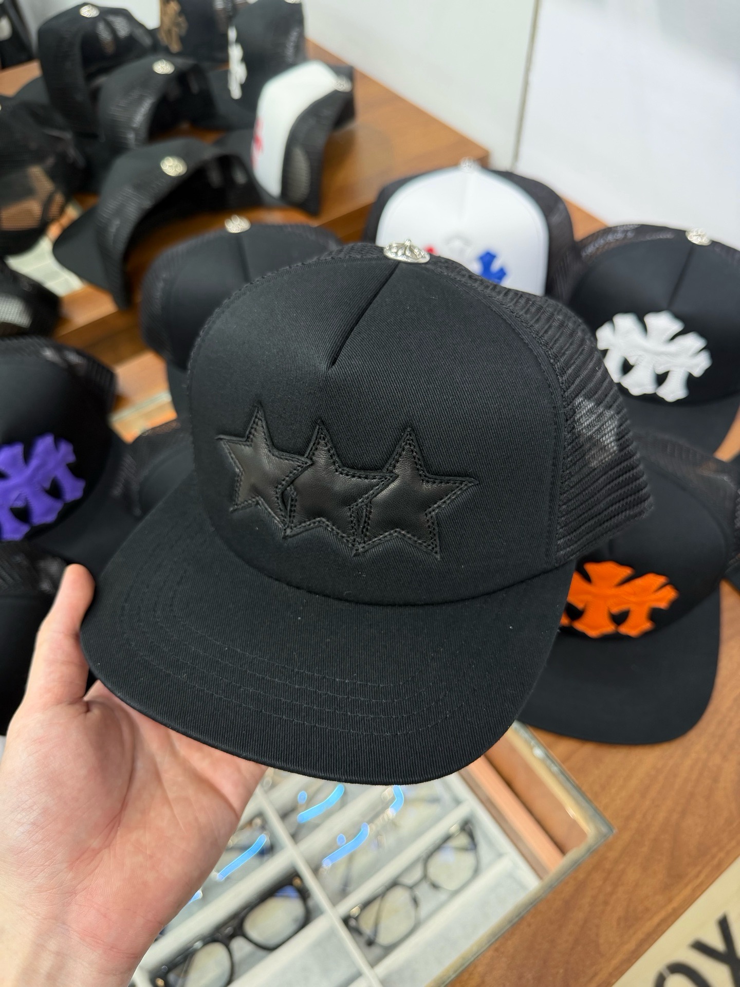 크롬하츠 Chrome Hearts Leather Star Trucker Hat Black