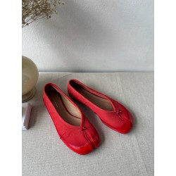 발렌시아가 Maison Margiela Tabi Ballerina Red
