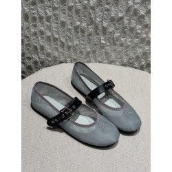 미우 미우 Miu Miu 플랫