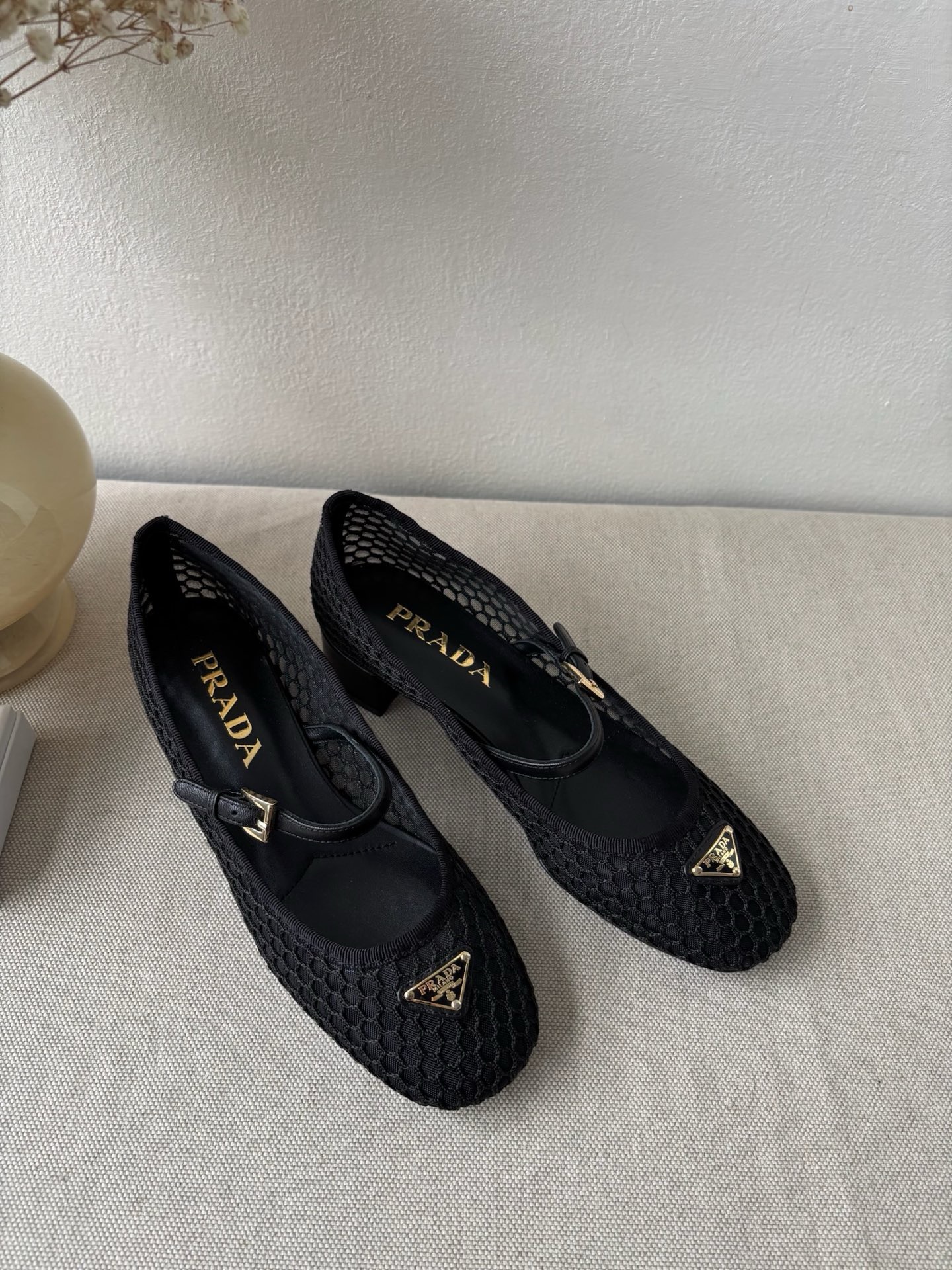 프라다 Prada 메리제인 Black