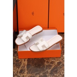 에르메스 Hermes Oran 슬리퍼 White