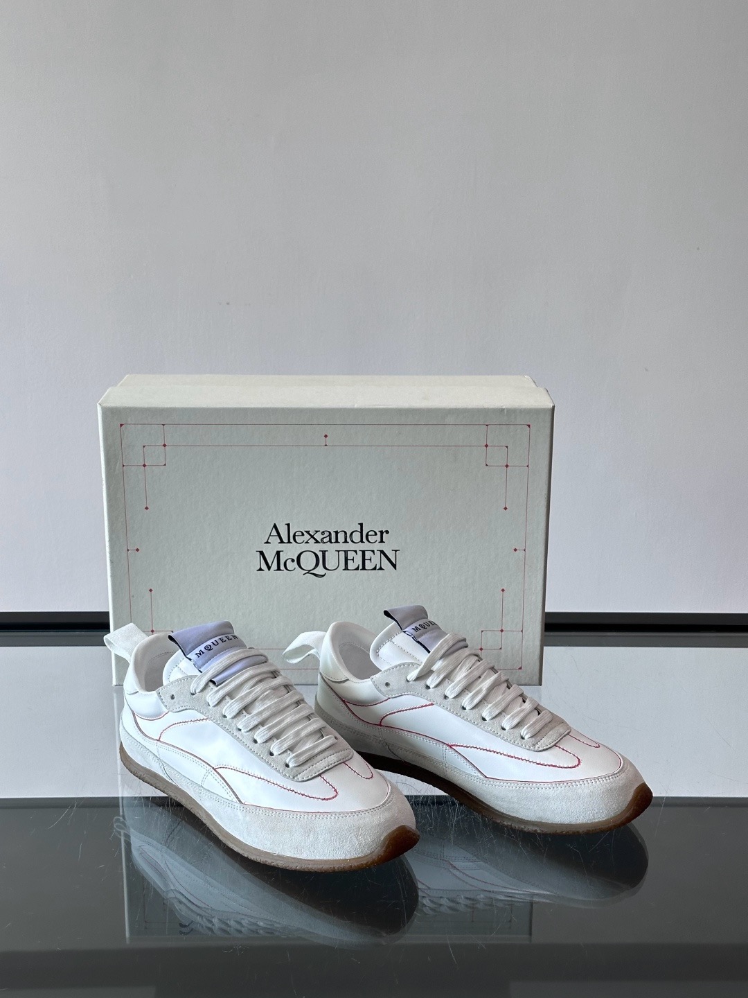 Alexander McQueen 스니커즈