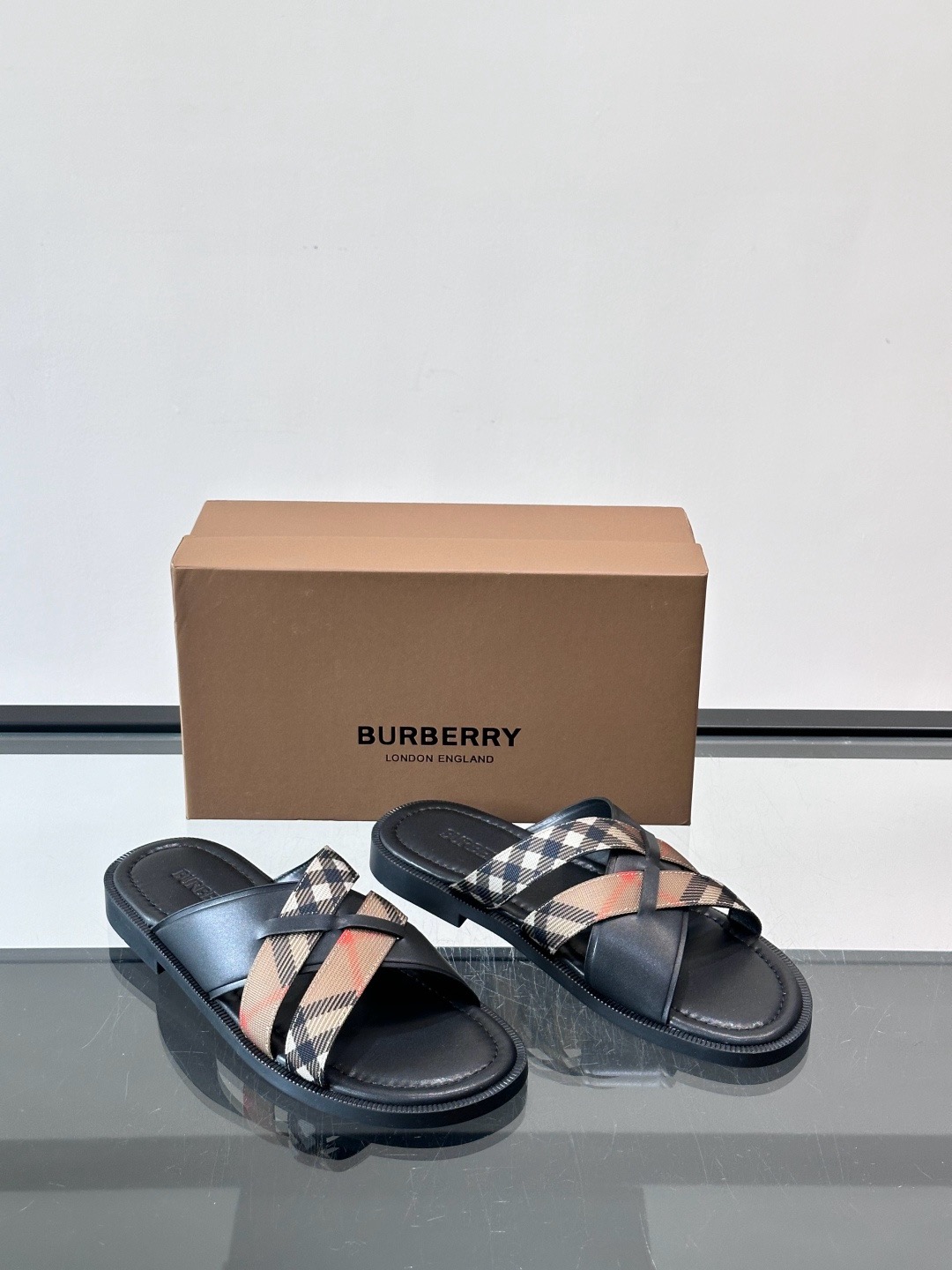 버버리 Burberry 슬리퍼