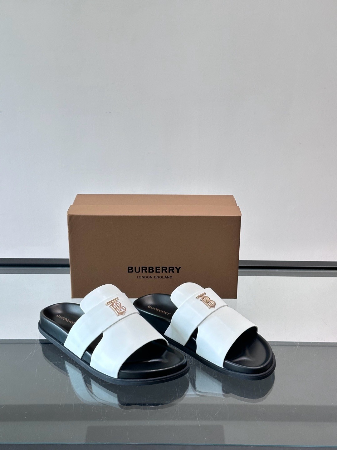 버버리 Burberry 슬리퍼