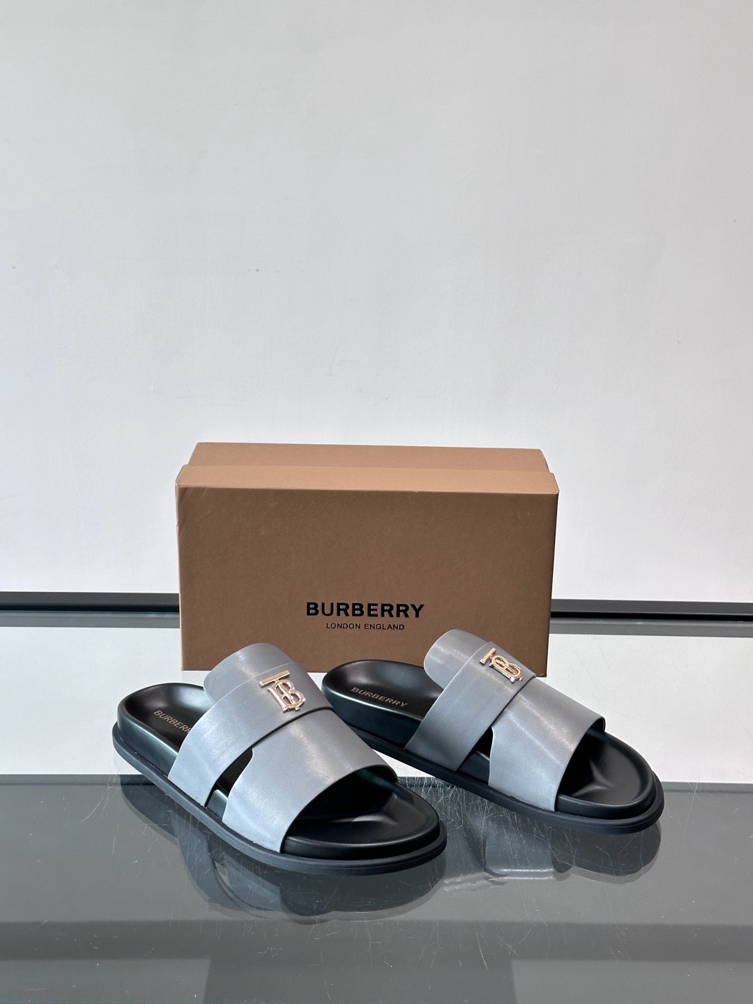 버버리 Burberry 슬리퍼