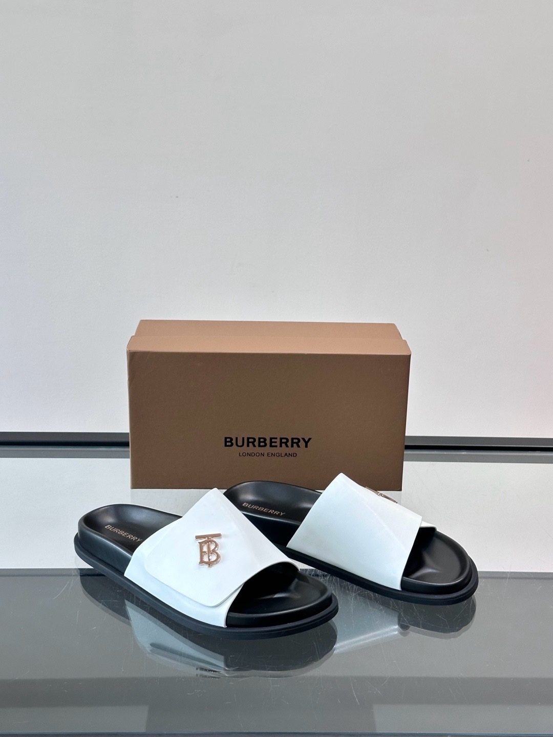 버버리 Burberry 슬리퍼
