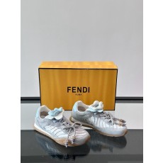 펜디 Fendi 스니커즈