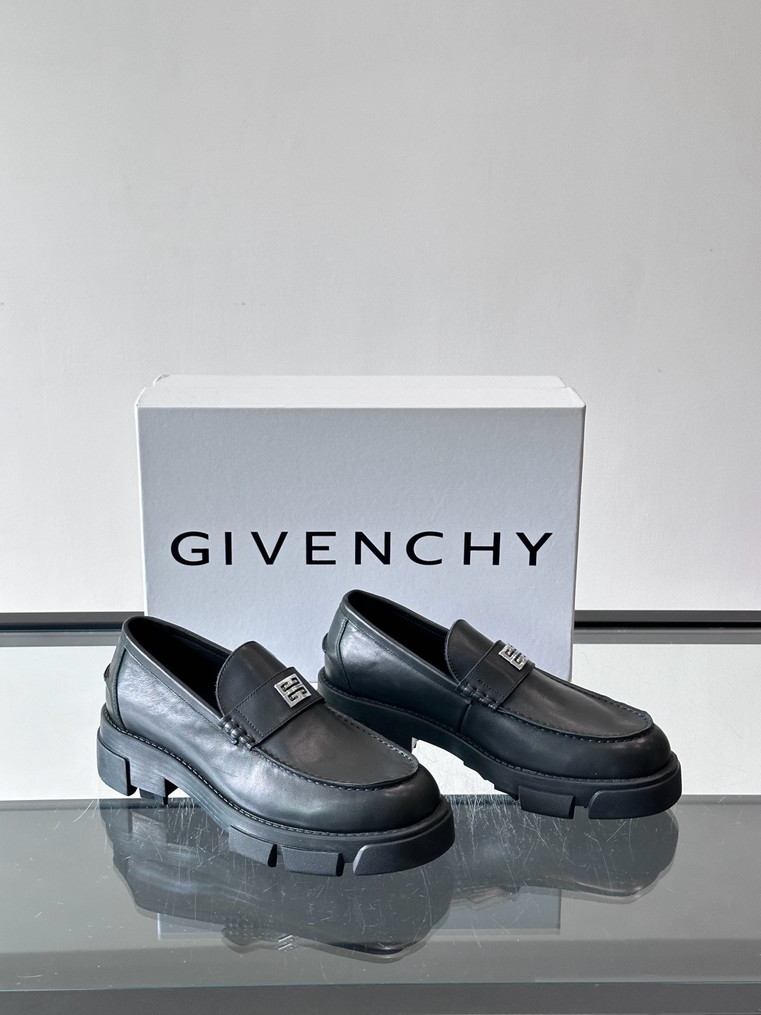 지방시 Givenchy 스니커즈