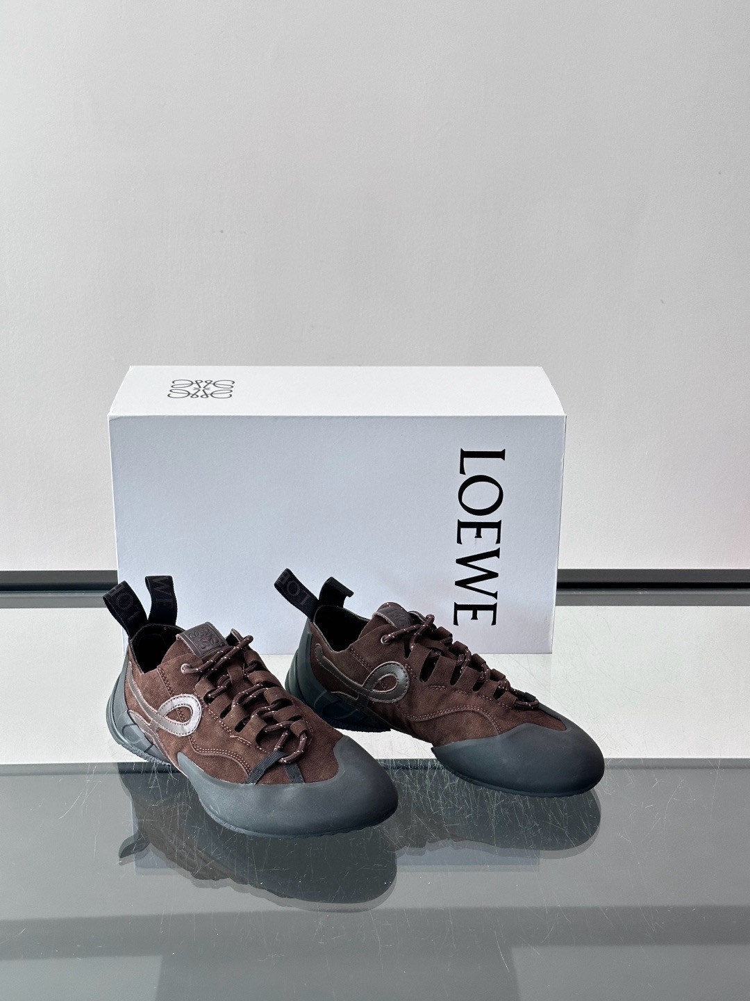 로에베 Loewe 스니커즈