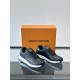 루이비통 Louis Vuitton Run Away 스니커즈