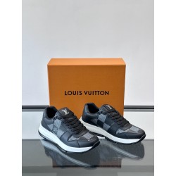 루이비통 Louis Vuitton Run Away 스니커즈