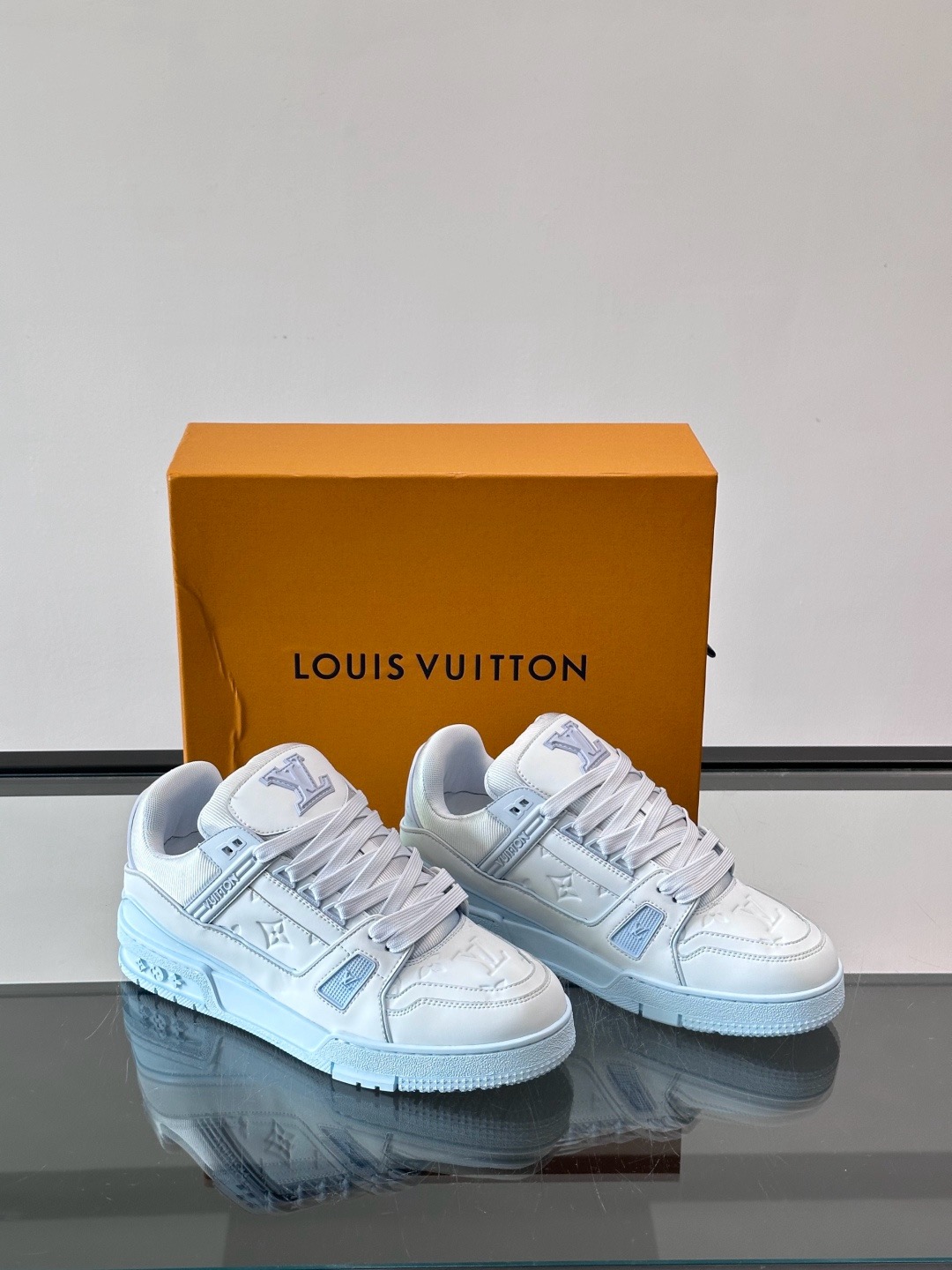 루이비통 Louis Vuitton Trainer 스니커즈