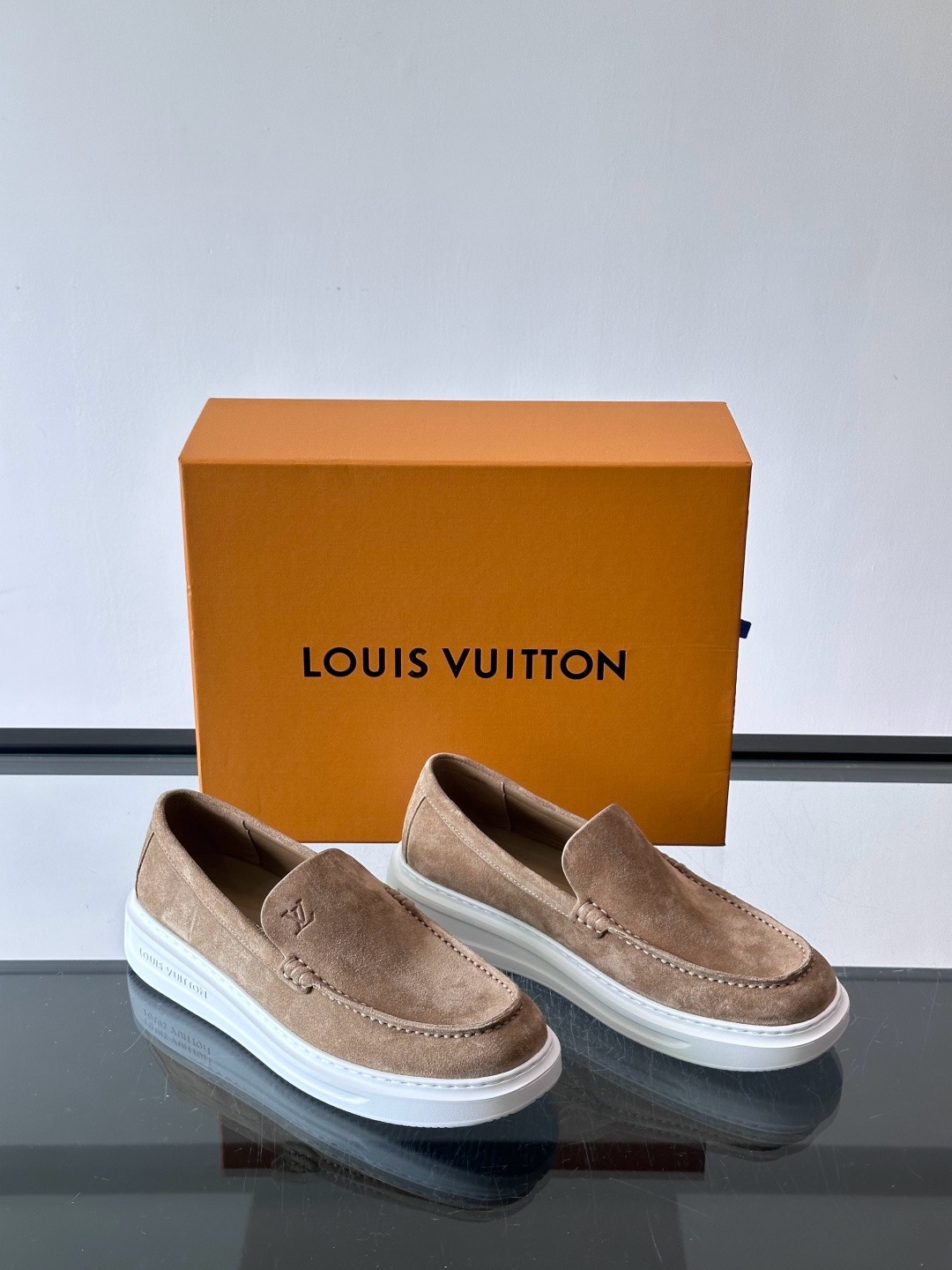 루이비통 Louis Vuitton 로퍼 슈즈