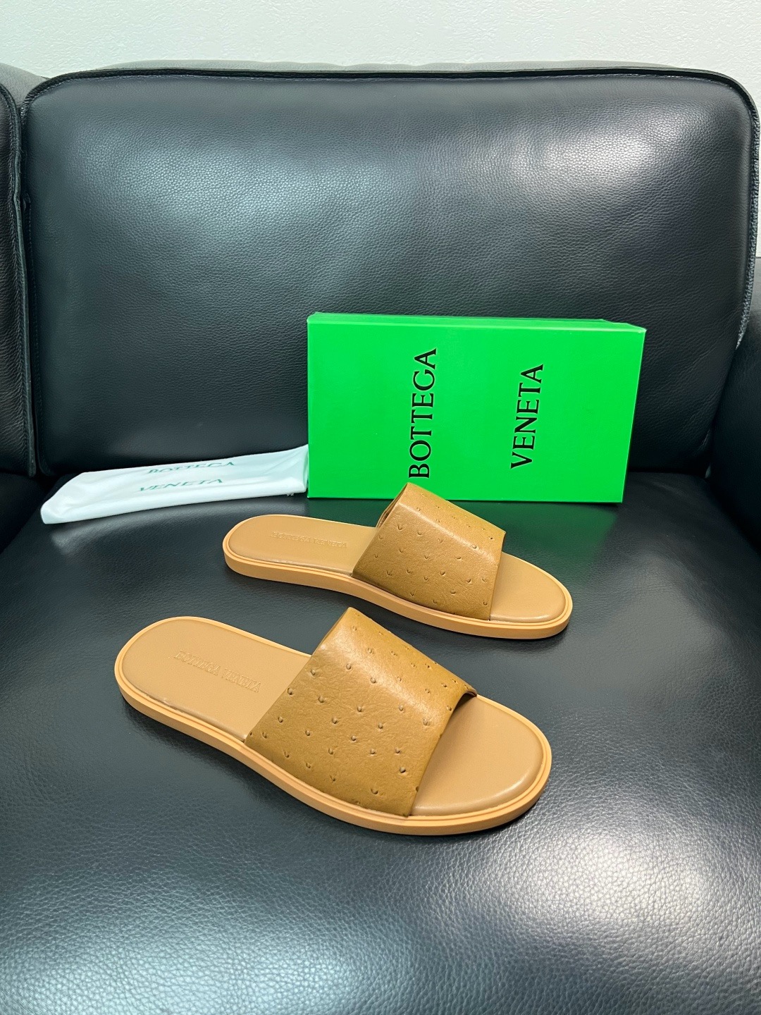 보테가 베네타 Bottega Veneta 슬리퍼