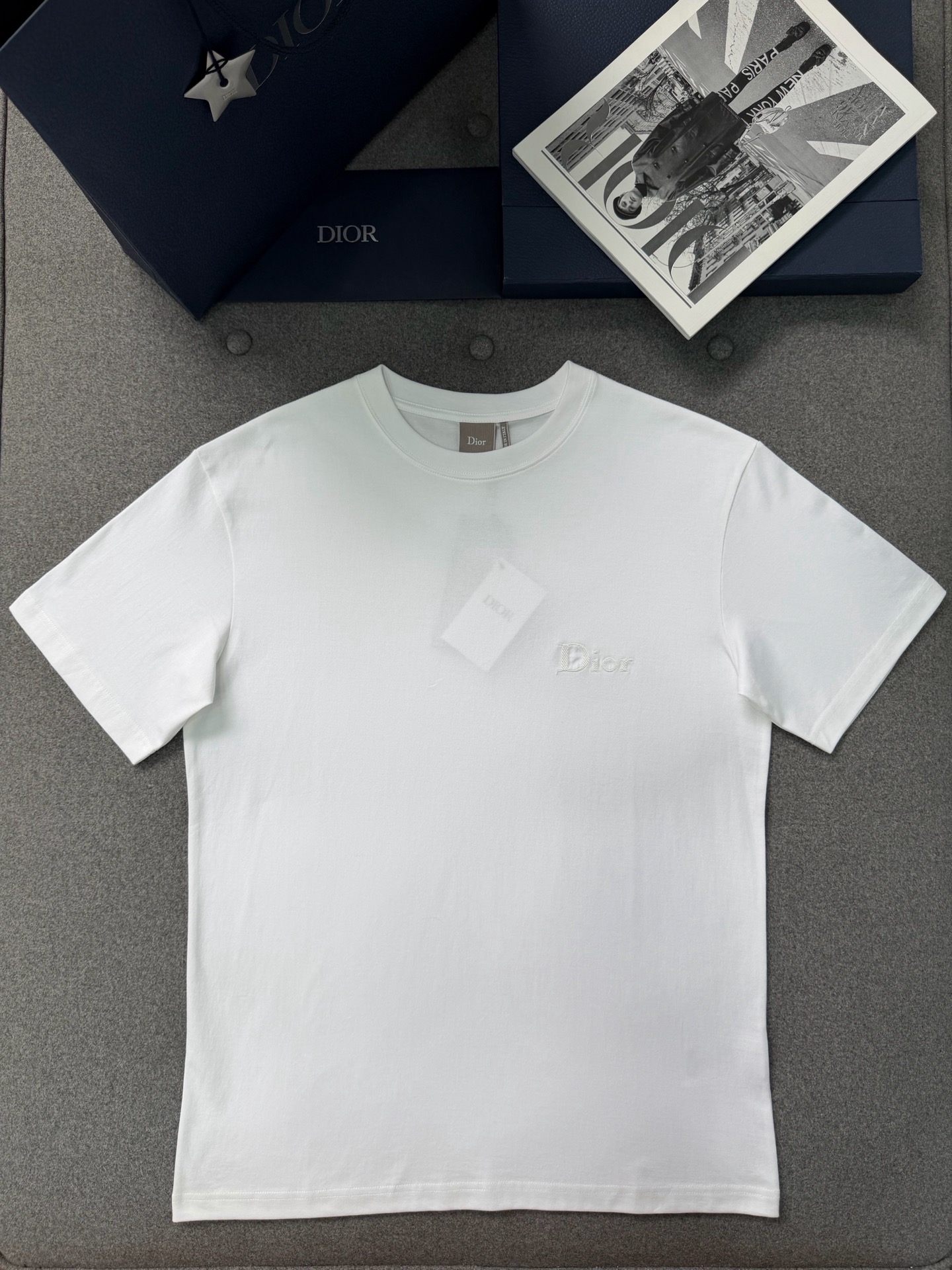 디올 Dior 반팔 티셔츠 683J606A0677_C080