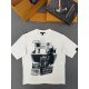 루이비통 LV TRAVELLER TRUNK 반팔 티셔츠 1AJHGT