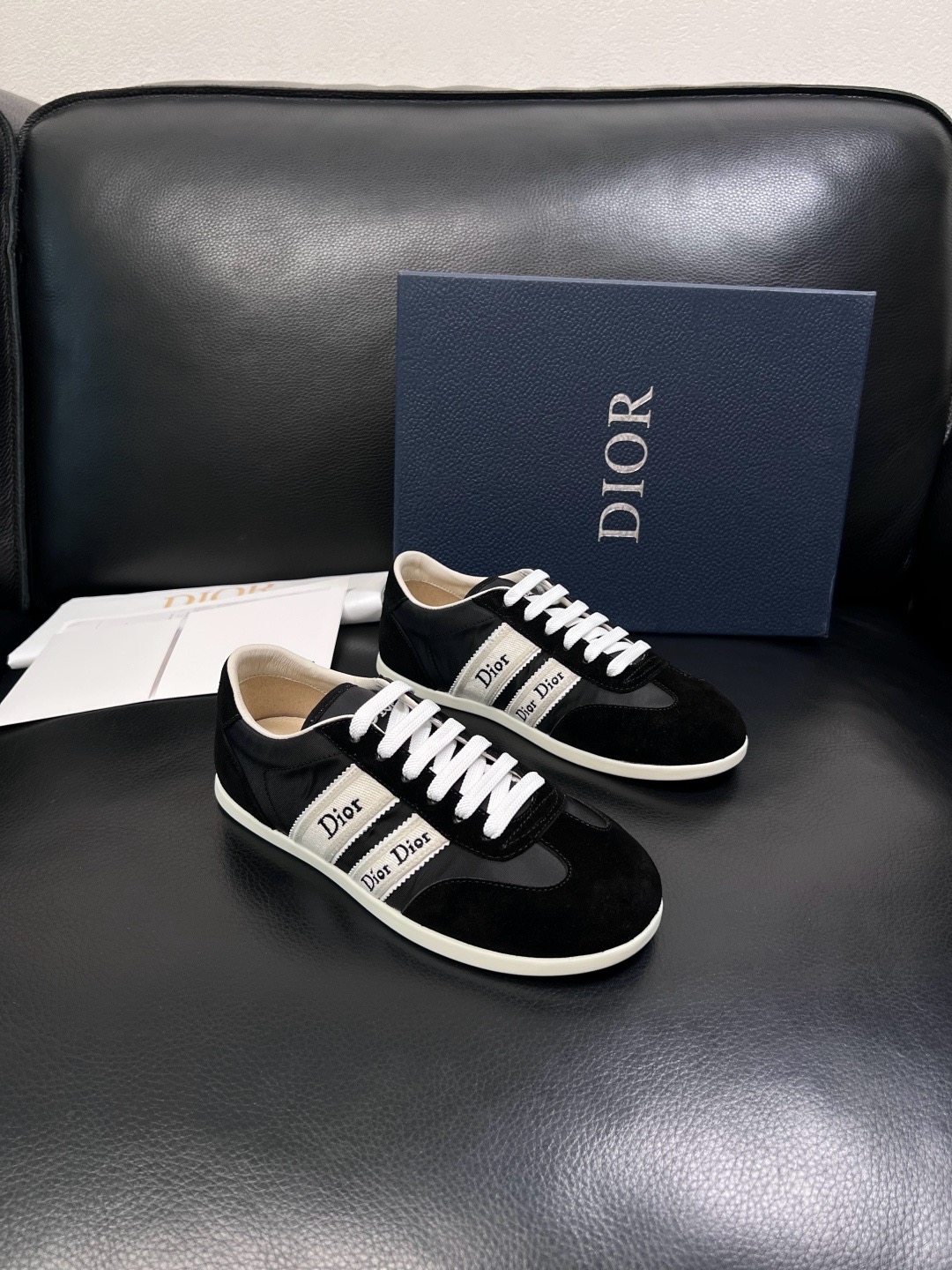 디올 Dior 스니커즈