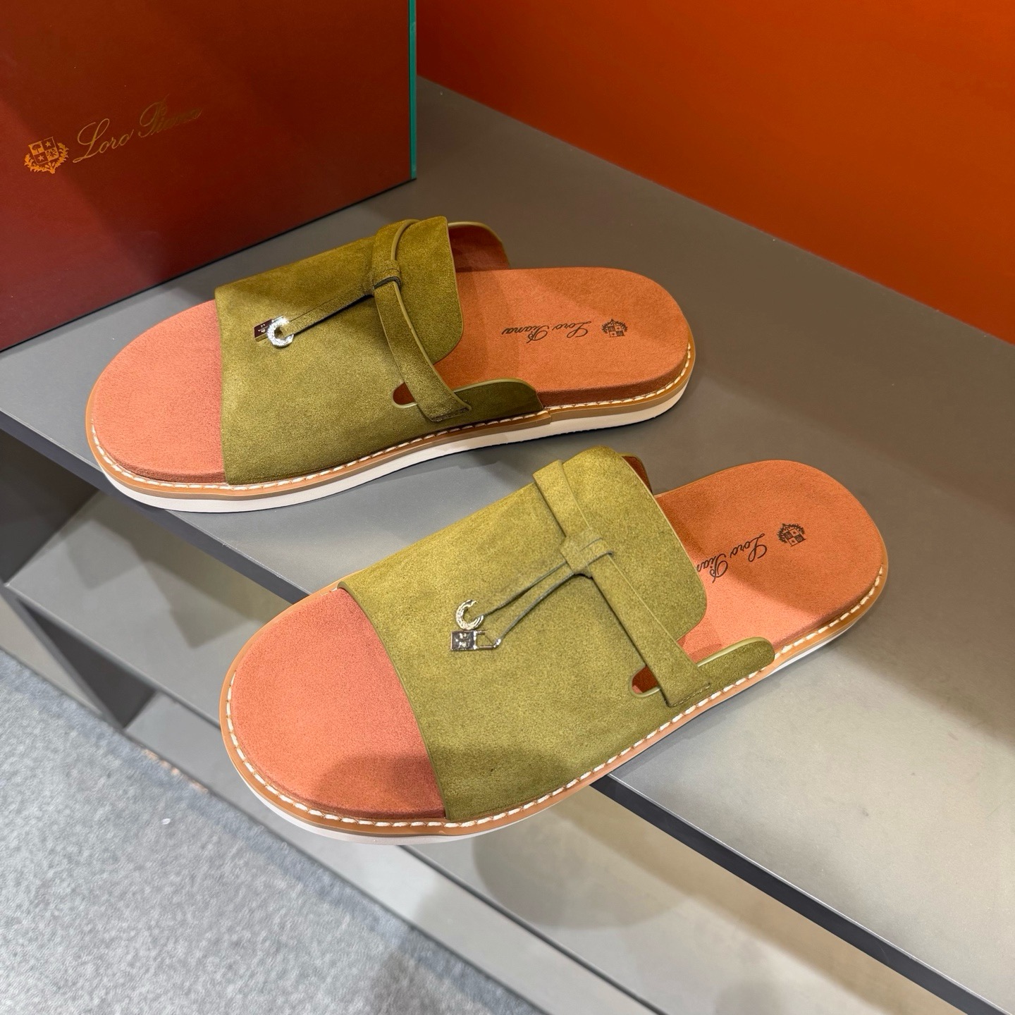 로로피아나 Loro Piana Summer Walk 슬리퍼