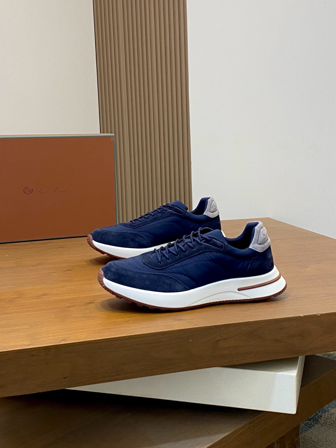 로로피아나 Loro Piana Week End Walk 스니커즈