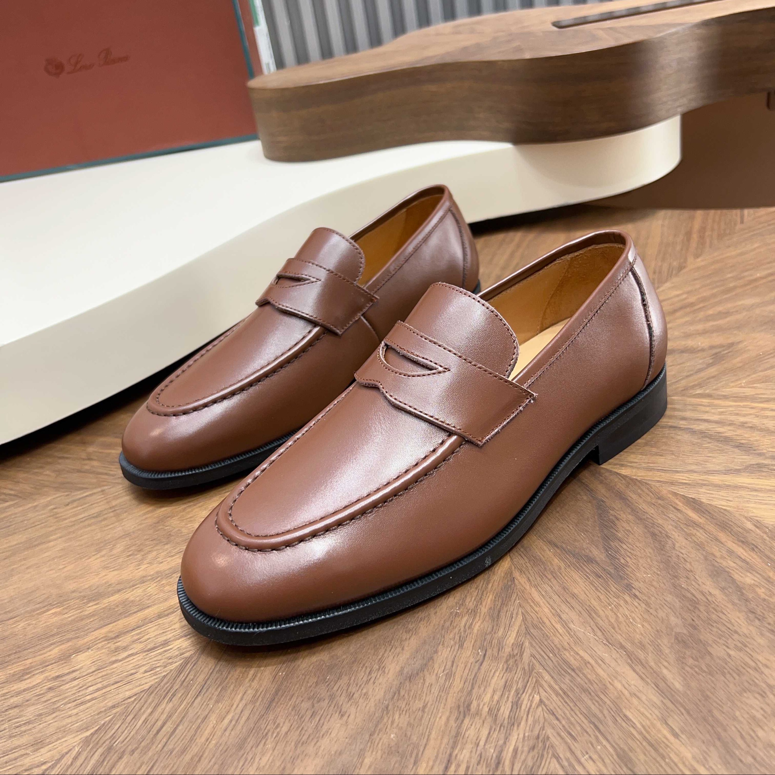 로로피아나 Loro Piana 로퍼 슈즈
