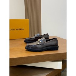 루이비통 Louis Vuitton  로퍼 슈즈