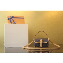 루이비통 Louis Vuitton   나노 다이앤 모노그램 M83298