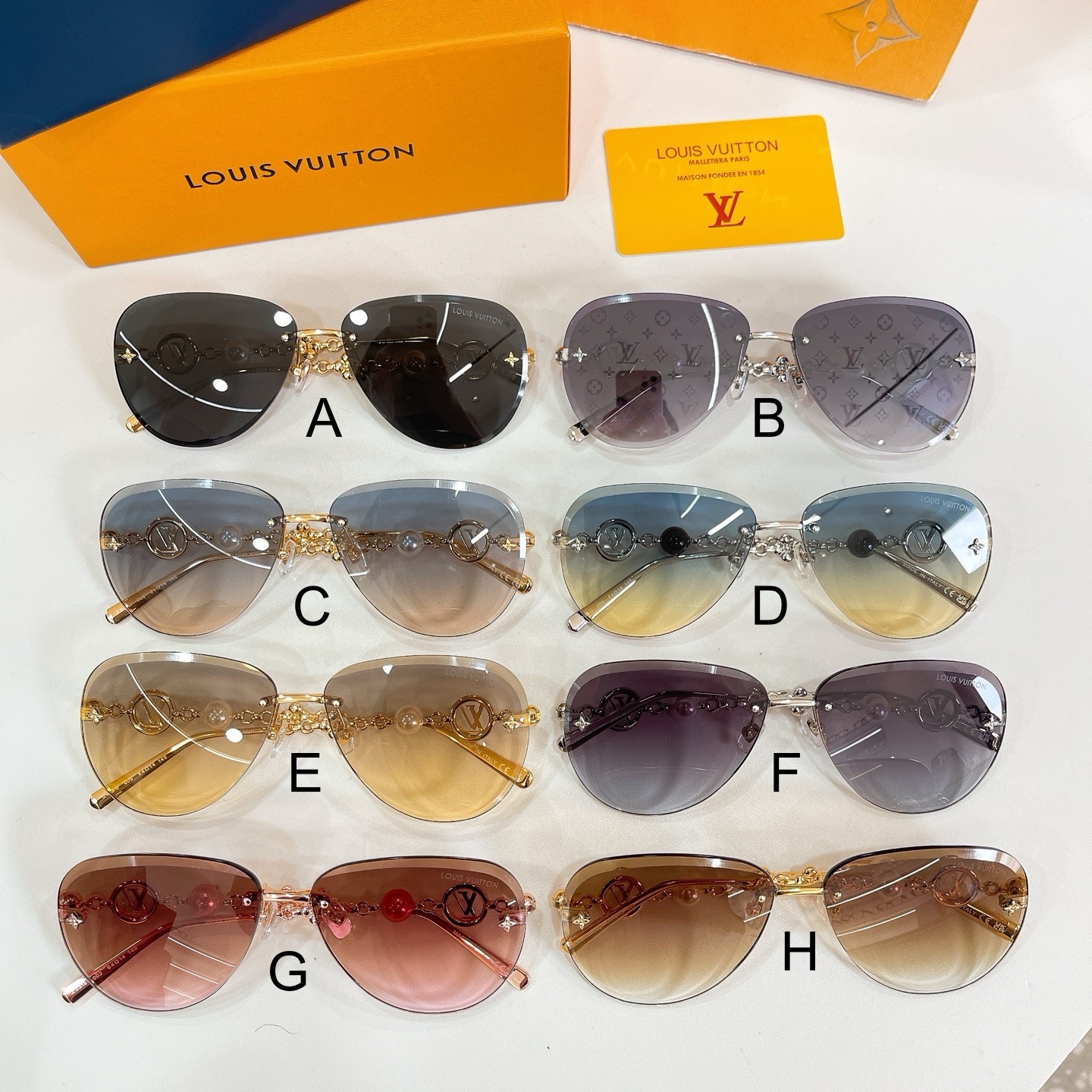 루이비통 Louis Vuitton Z3318U 64口14-145