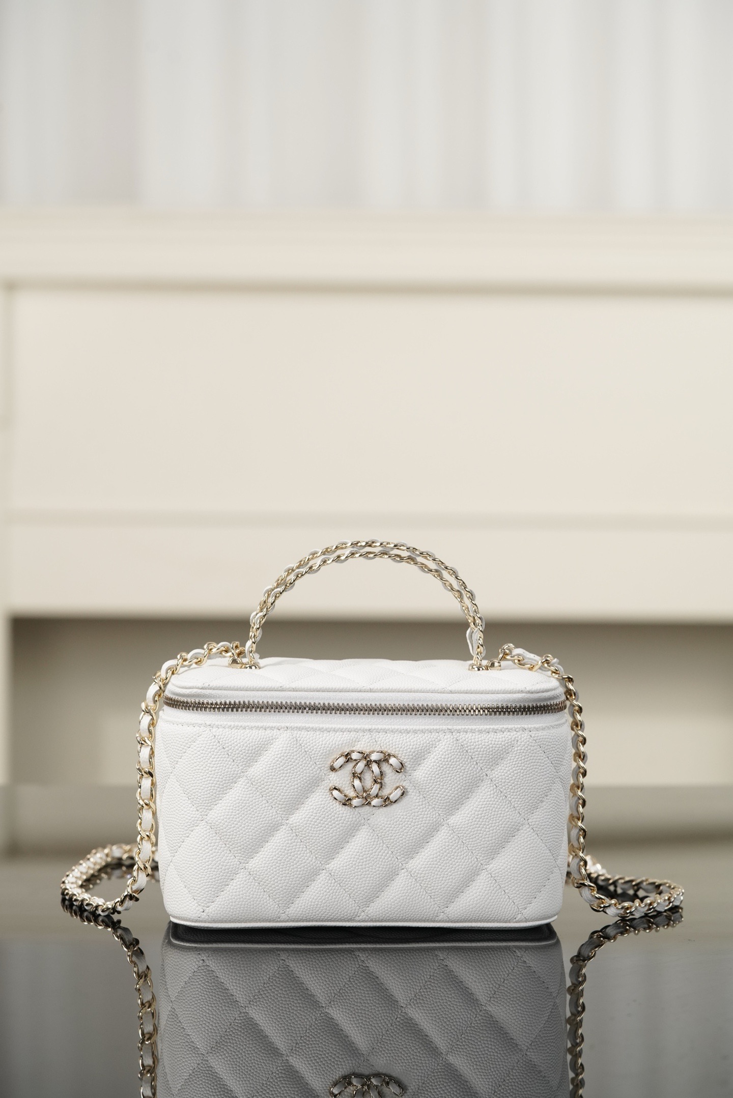 샤넬 CHANEL 26s AP5182 Long Vanity with Chain White 17cm