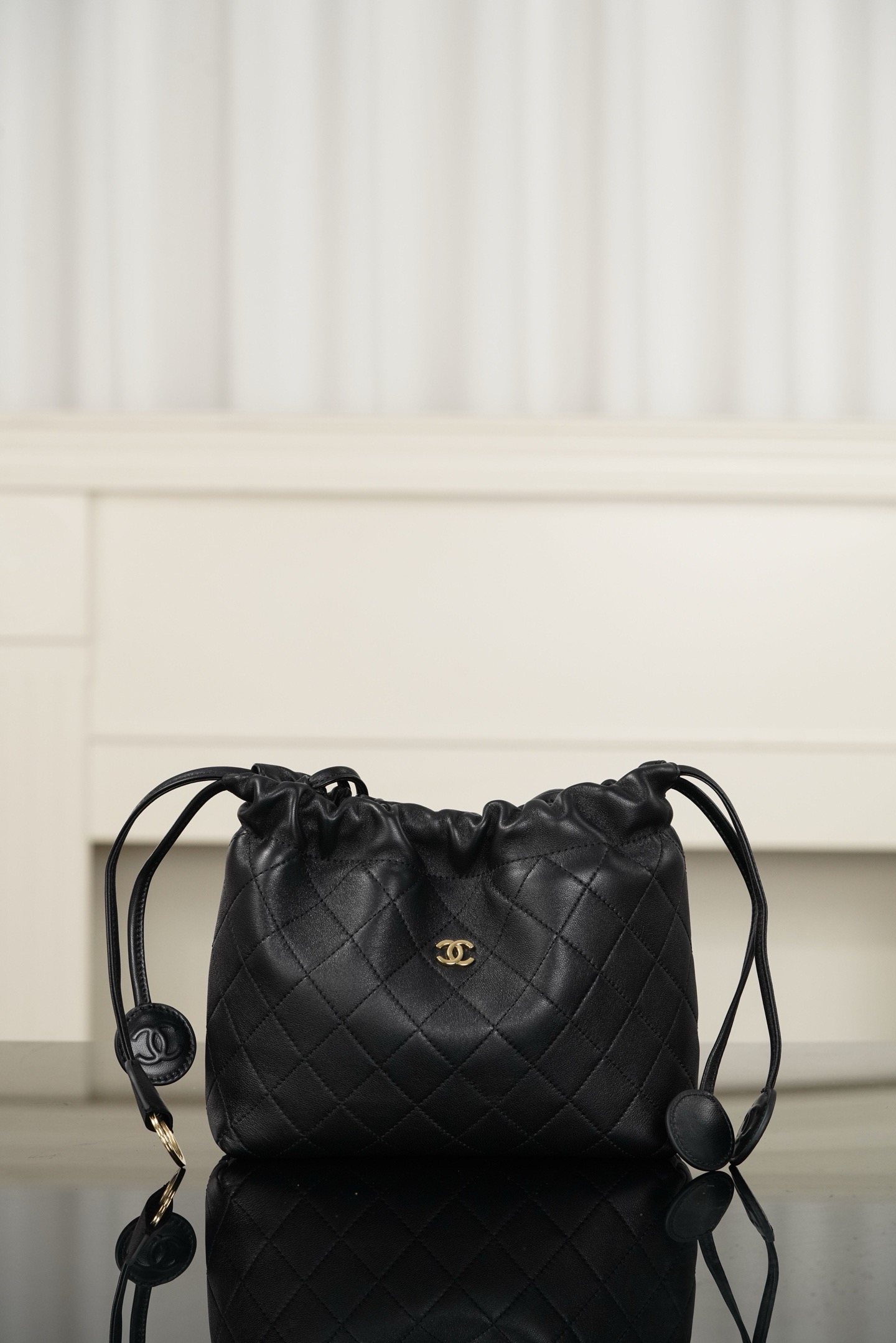 샤넬 CHANEL 26s AP5228 Clutch with Leather Strap Lambskin & Gold Black 22cm