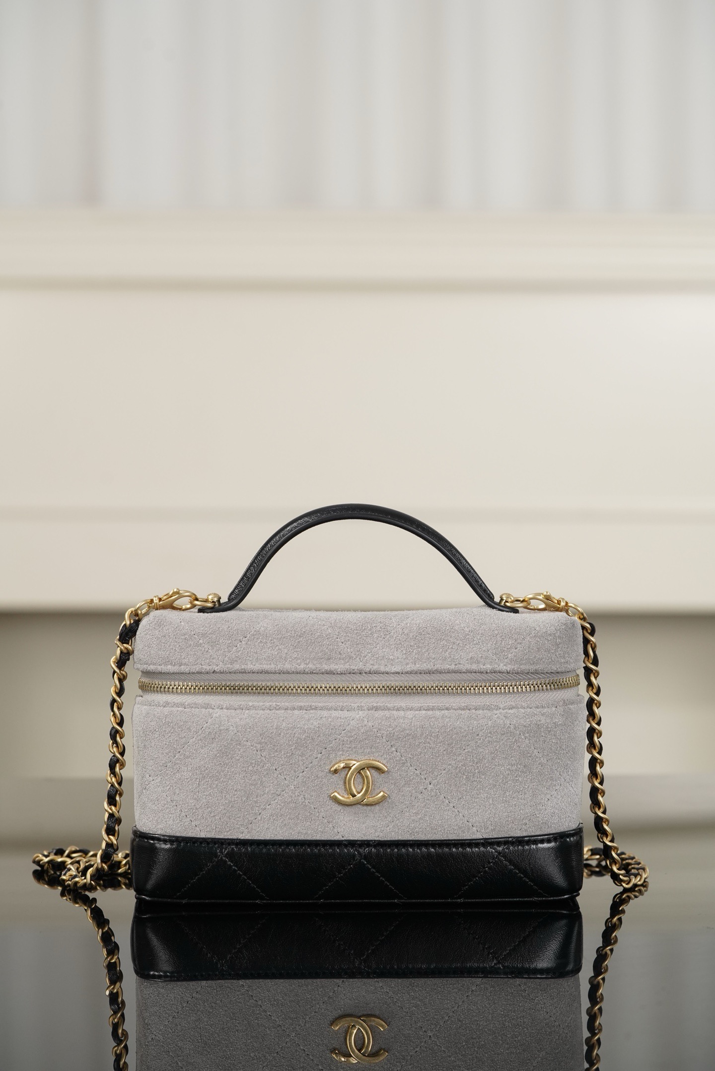 샤넬 CHANEL 26ss AP5186 Long Vanity with chain grey 19.5cm