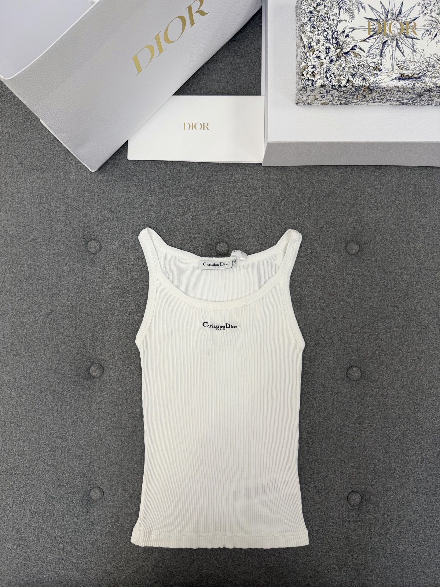 디올 Dior 조끼 523T50D4086_X0200