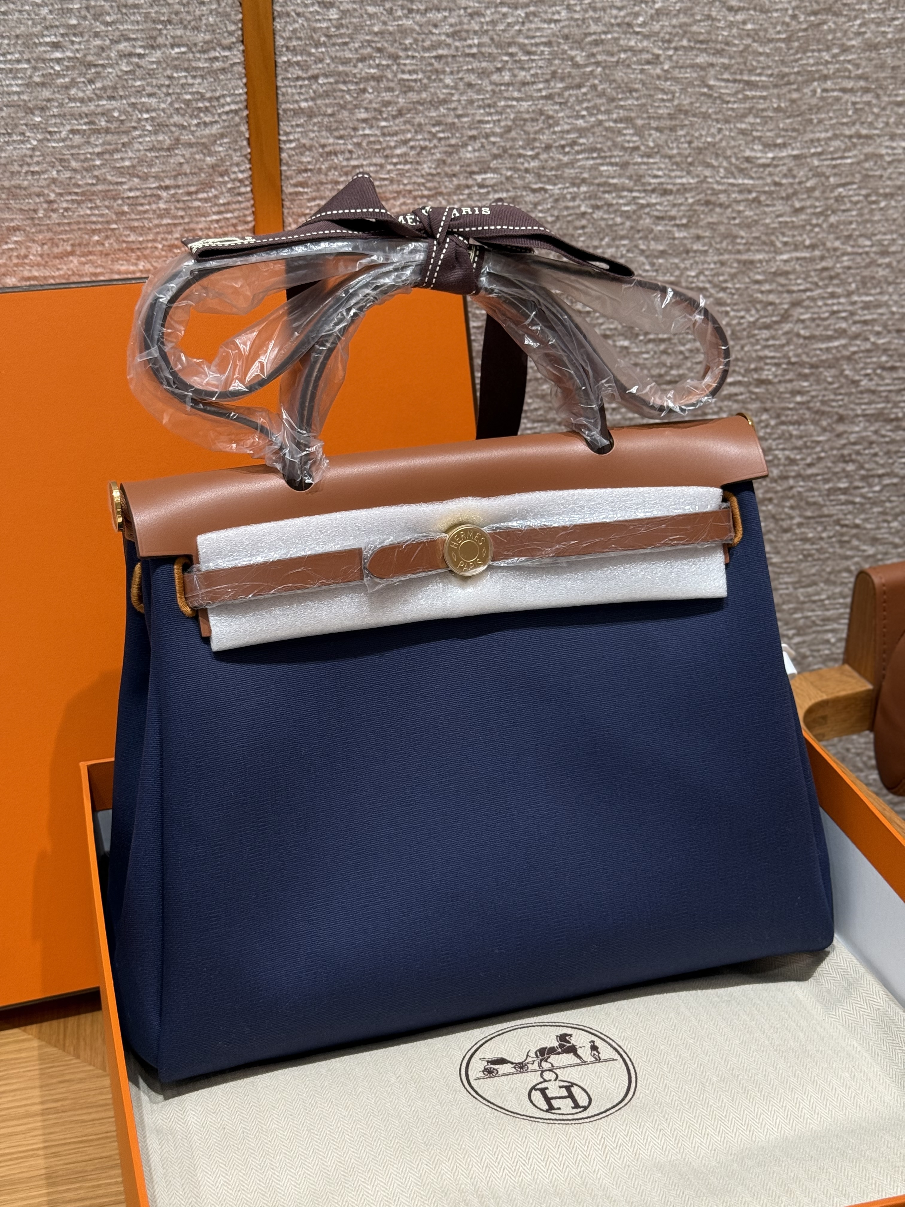 에르메스 Hermes Herbag 31cm Canvas and Cowhide P5 Blue tie and 37 Gold/gold