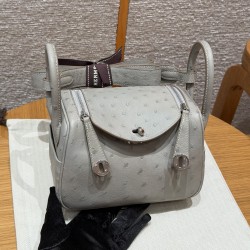 에르메스 Hermes Mini Lindy 19cm KK ostrich 80 Girs Perle/silver