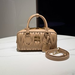 미우 미우 Miu Miu 5BB142 Arcadie 마테라쎄 나파 가죽 백 Sand Beige 22cm
