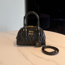 미우 미우 Miu Miu 5BB191 Arcadie Materasse Napa Leather Bag Black 22cm