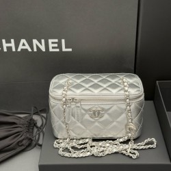 샤넬 Chanel AP5064 Classic Vanity with Chain 16.5cm