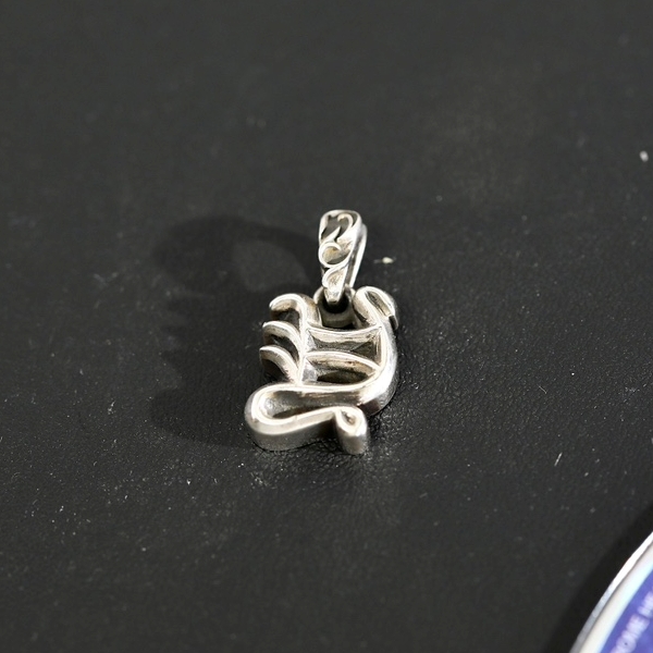 크롬하츠 Chrome Hearts 펜던 트 Y