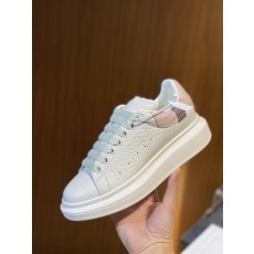 Alexander McQueen 스니커즈