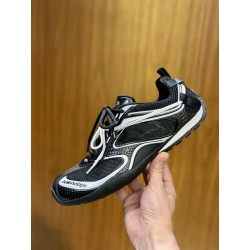 발렌시아가 Balenciaga Radar gradient lines 스니커즈