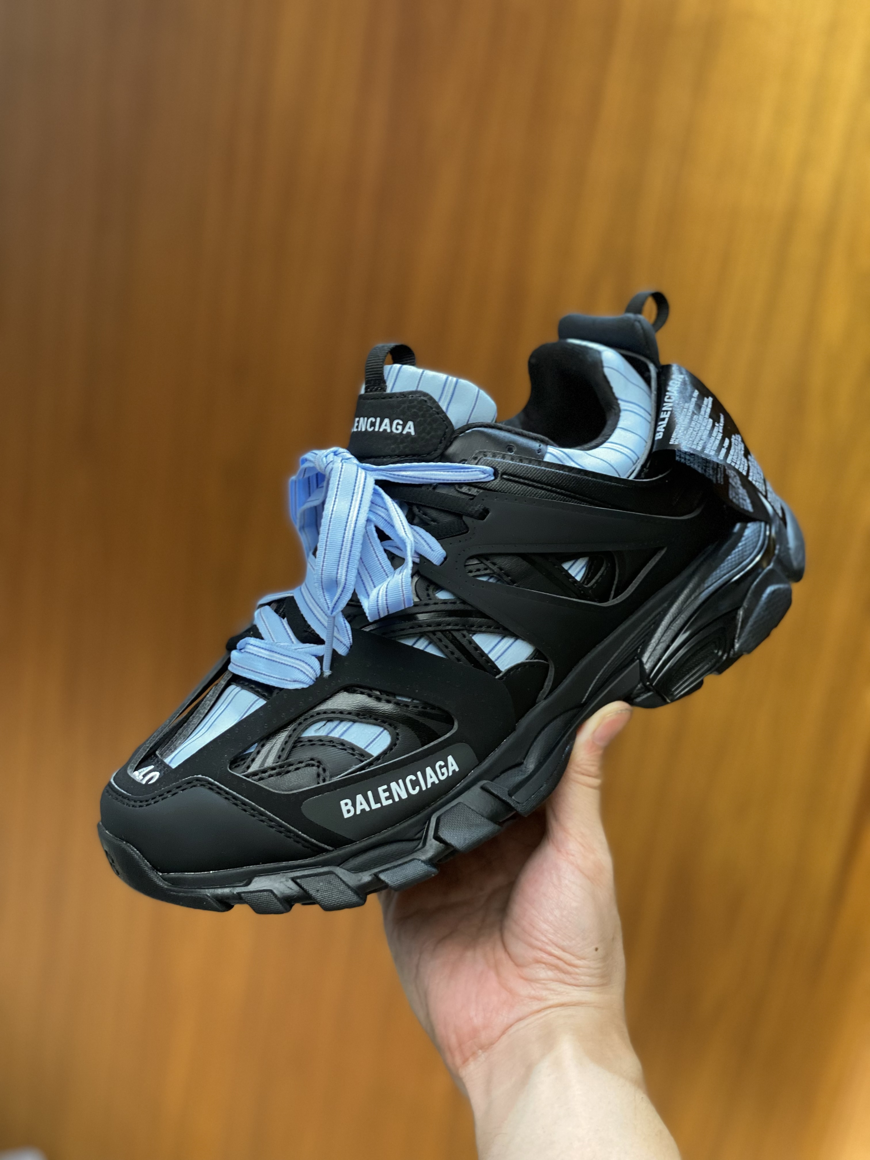 발렌시아가 Balenciaga  Track Shirt Sneaker Black&Blue
