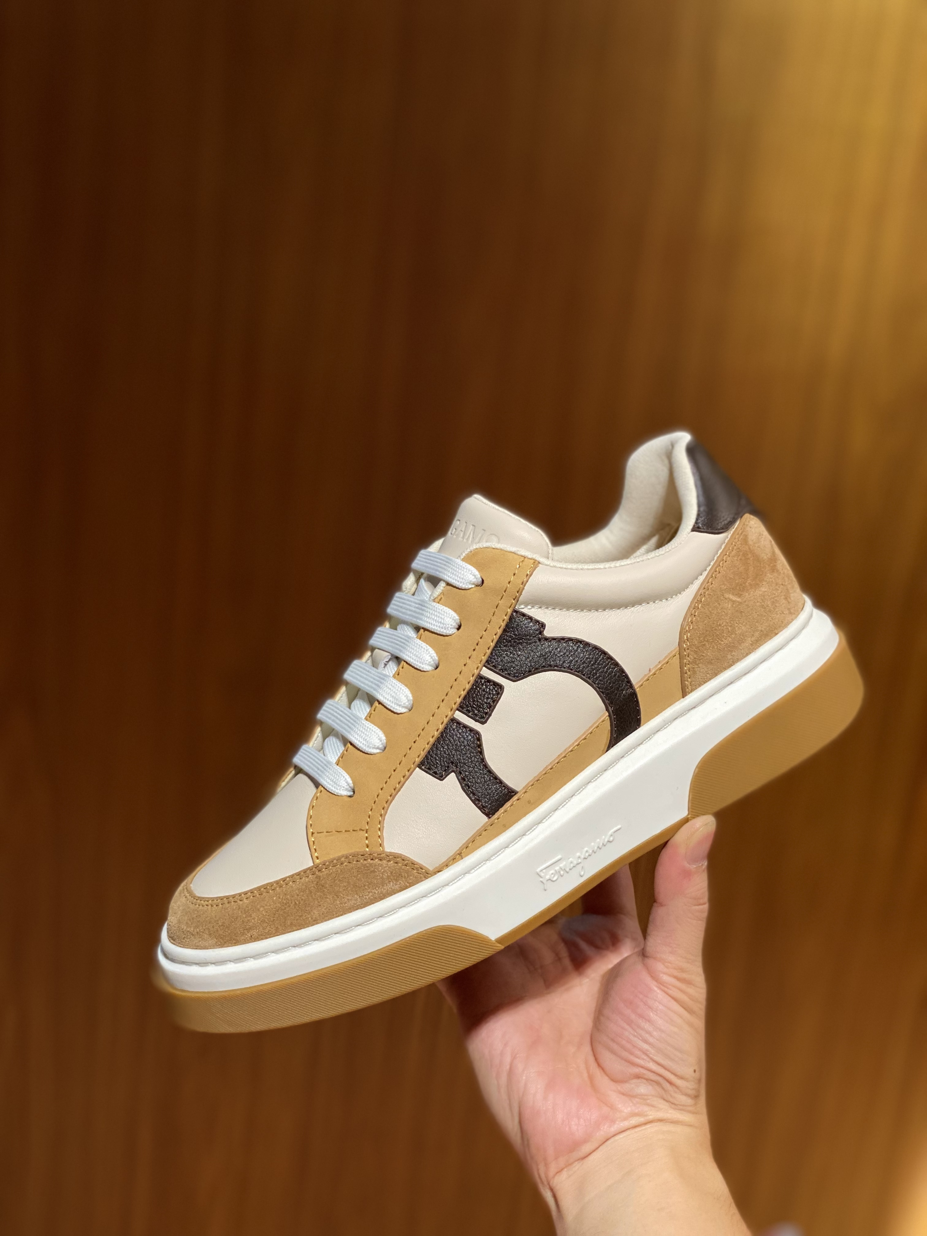 살바토레 페라가모 Salvatore Ferragamo 스니커즈