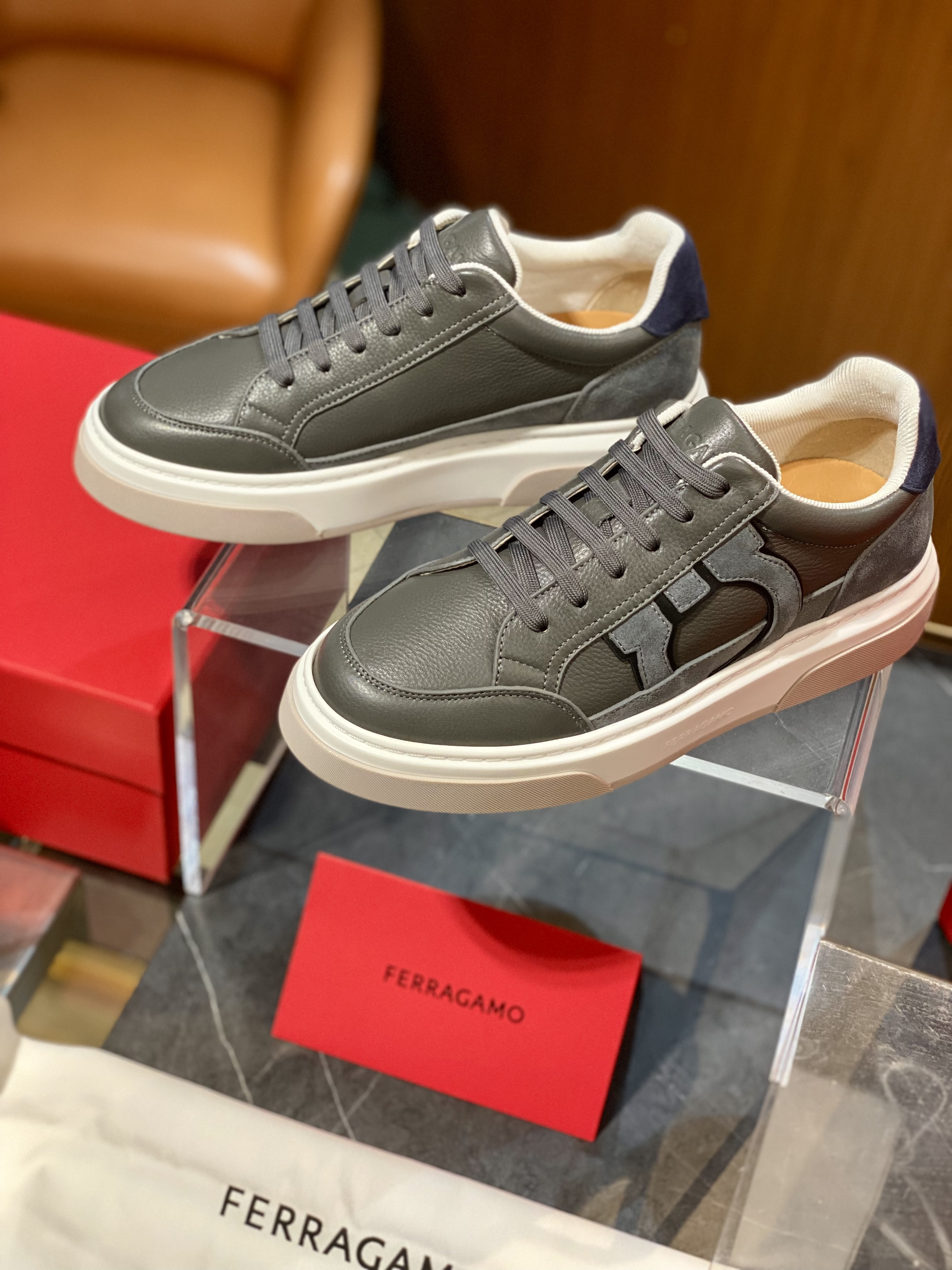 살바토레 페라가모 Salvatore Ferragamo 스니커즈