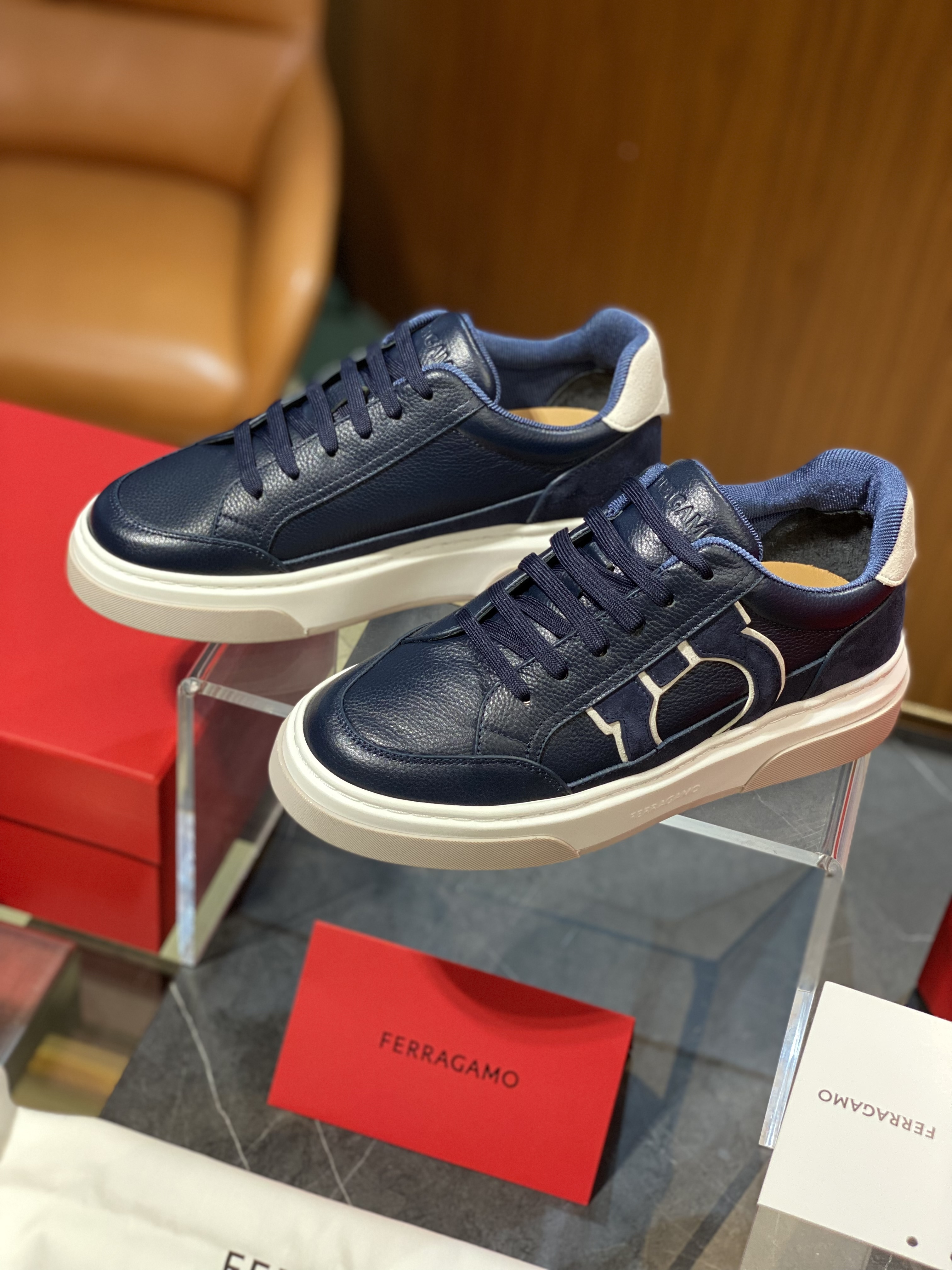 살바토레 페라가모 Salvatore Ferragamo 스니커즈