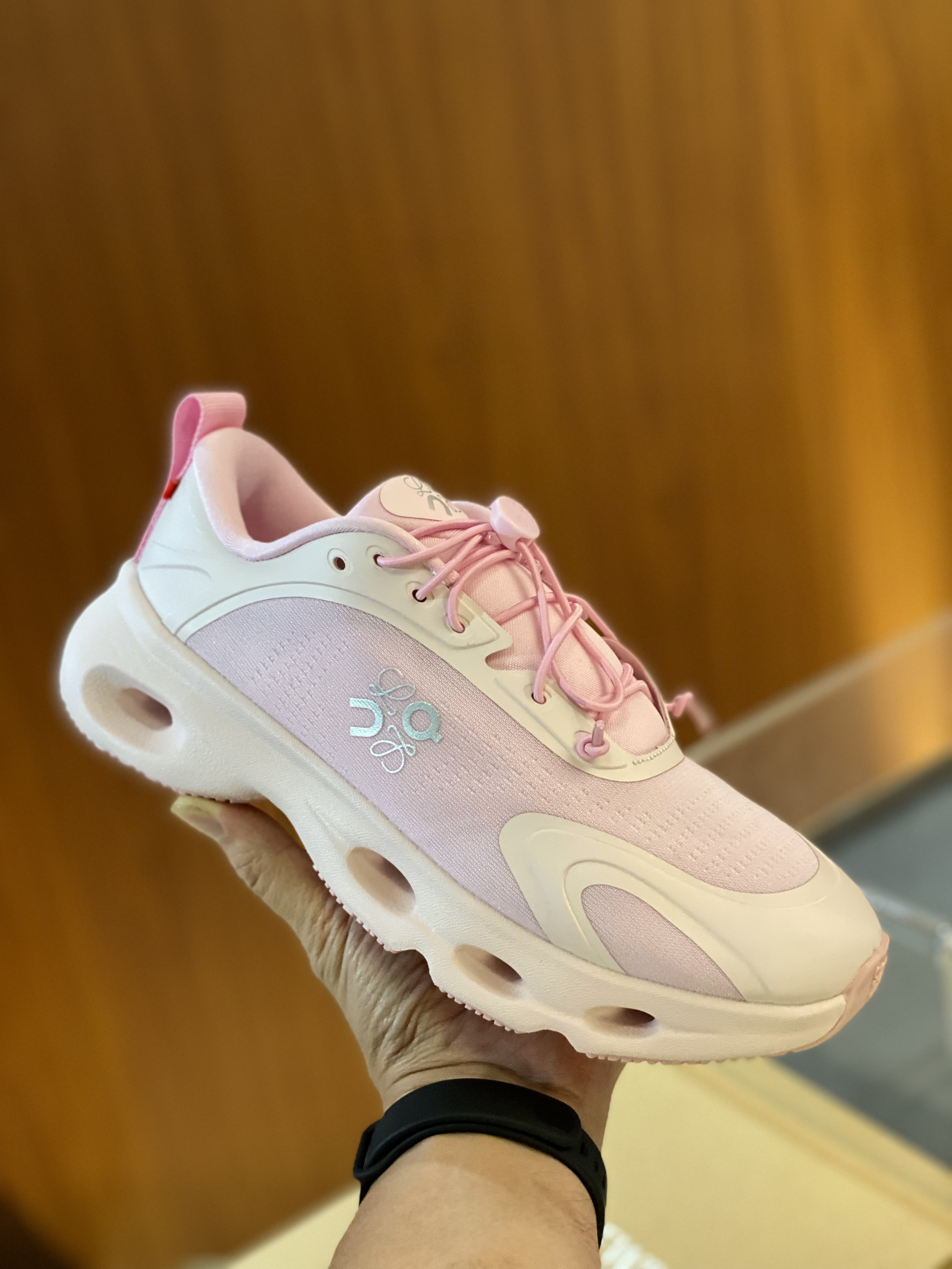 로에베 Loewe x On Cloudsolo 스니커즈